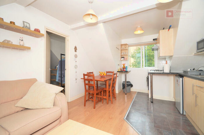 1 Bedroom Flat To Rent In Petherton Road, Canonbury, Highbury & Islington, London, N5