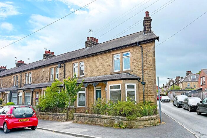 3 Bedroom End Of Terrace House For Sale In Coronation Grove, Harrogate, HG2