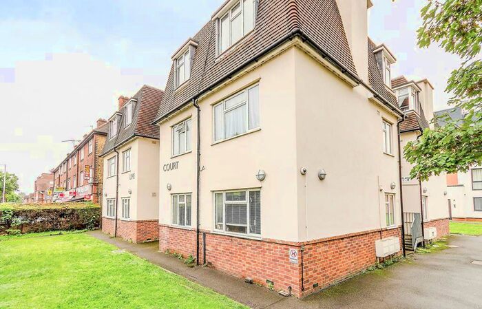 2 Bedroom Flat To Rent In Lime Court, Cambridge Road, Kingston Upon Thames, KT1