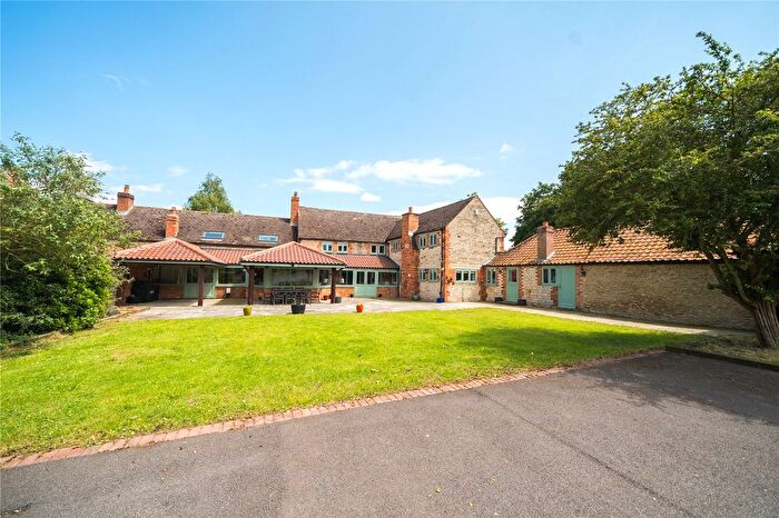 5 Bedroom Semi-Detached House For Sale In Wilsthorpe, Stamford, Lincolnshire, PE9