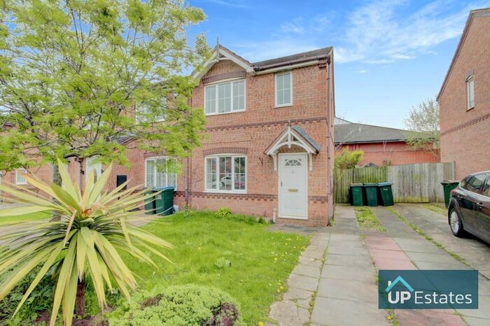 3 Bedroom End Of Terrace House To Rent In Manor Hall Mews, Willenhall, Coventry, CV3