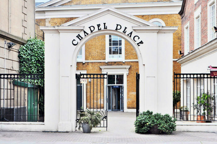 Flat To Rent In Chapel Place, London, EC2