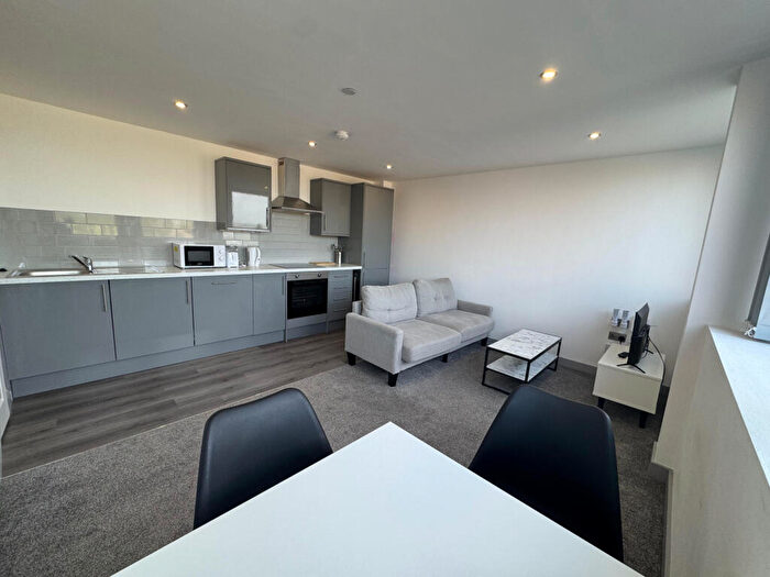 1 Bedroom Apartment To Rent In Yeadon House, Green Lane, Leeds, West Yorkshire, LS19