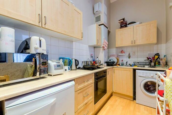 1 Bedroom Flat To Rent In Electric Avenue, Brixton, London, SW9