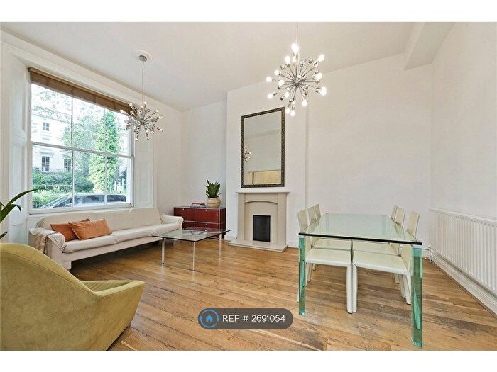 2 Bedroom Flat To Rent In Porchester Square, London, W2