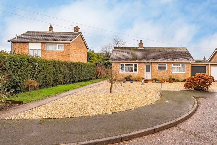 2 Bedroom Detached Bungalow For Sale In Henry Cross Close, Shipdham, IP25