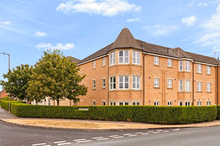 2 Bedroom Flat For Sale In Adlington Mews, Gainsborough, Lincolnshire, DN21