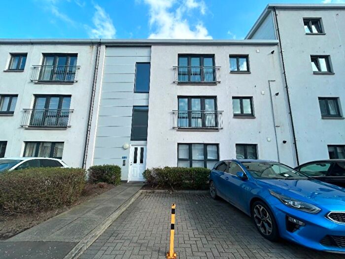 2 Bedroom Flat To Rent In Vasart Court, Perth, Perthshire, PH1