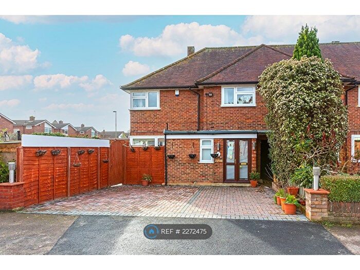 3 Bedroom End Of Terrace House To Rent In Manordene Close, Thames Ditton, KT7