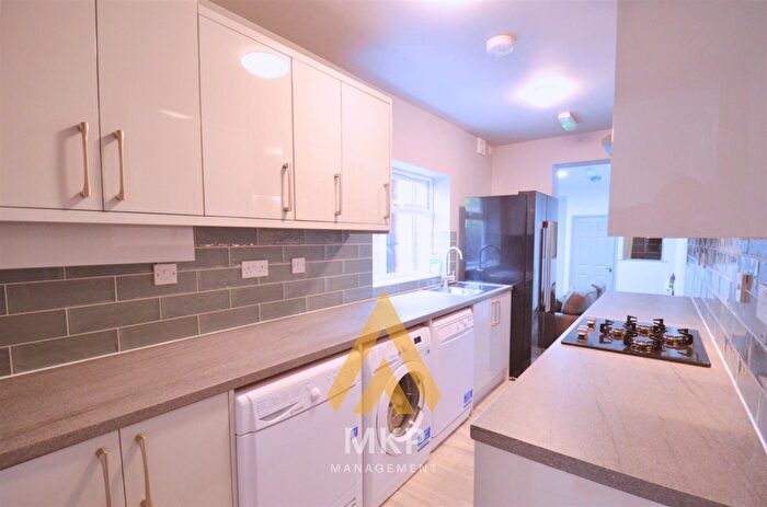 6 Bedroom Terraced House To Rent In Teignmouth Road, Selly Oak, B29