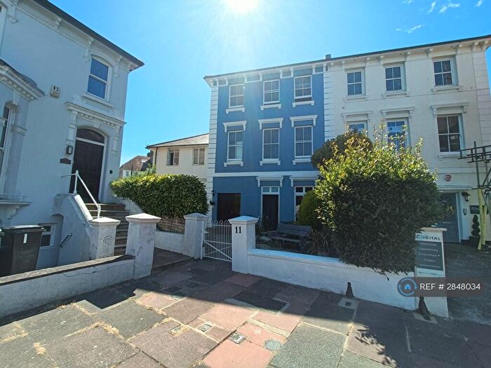 1 Bedroom Maisonette To Rent In April Lodge, Eastbourne, BN21