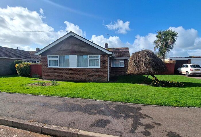 3 Bedroom Detached Bungalow For Sale In Howgate Close, Bembridge, Isle Of Wight, PO35
