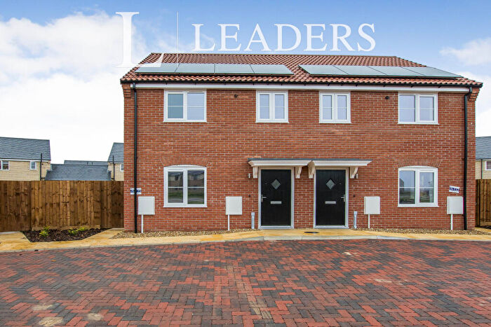 3 Bedroom Semi-Detached House To Rent In Dahlia Crescent, Holbeach, PE12