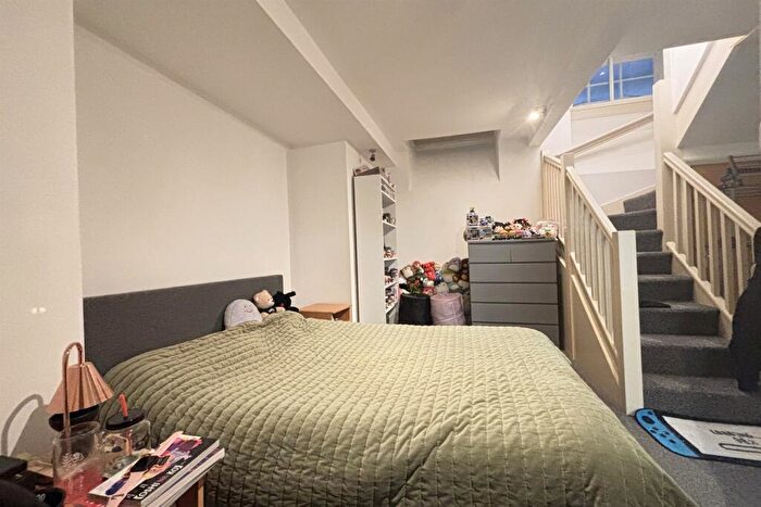 1 Bedroom Apartment For Sale In The Establishment, Broadway, The Lace Market, NG1