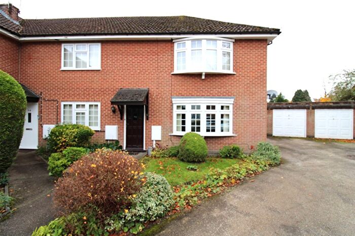 2 Bedroom Flat To Rent In Hutt Farm Court, Ravenshead, Nottingham, Nottinghamshire, NG15