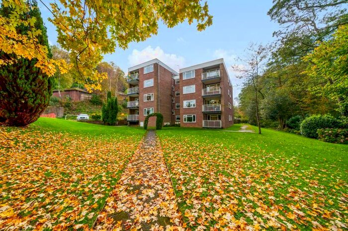 2 Bedroom Flat To Rent In Ockford Road, Godalming, GU7