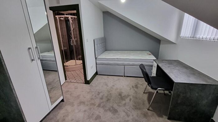 8 Bedroom Terraced House To Rent In Hubert Road, Birmingham, B29