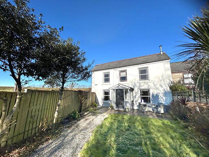 4 Bedroom End Of Terrace House For Sale In Crelly, Trenear, Helston, TR13