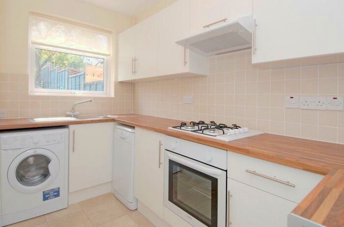 2 Bedroom Apartment To Rent In Copse Lane, OX3
