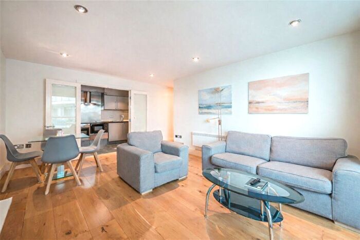 2 Bedroom Flat For Sale In Drake House, St George Wharf, Vauxhall, SW8