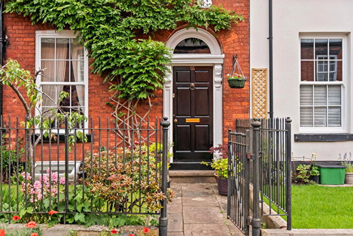 3 Bedroom Terraced House For Sale In Prestbury Road, Macclesfield, SK10