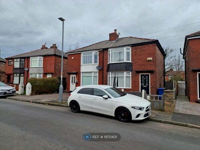 2 Bedroom Semi-Detached House To Rent In Waverley Crescent, Droylsden, Manchester, M43