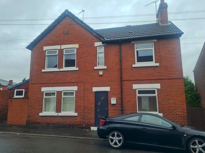 4 Bedroom Detached House To Rent In Victoria Street, Hemsworth, Pontefract, WF9