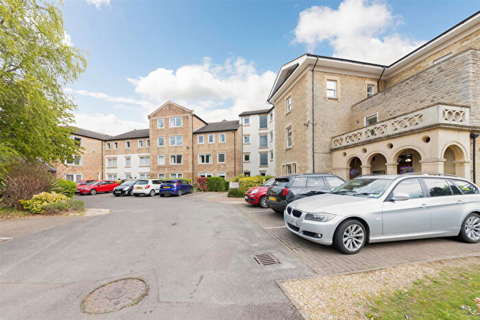1 Bedroom Flat For Sale In Kidlington, Oxon, OX5