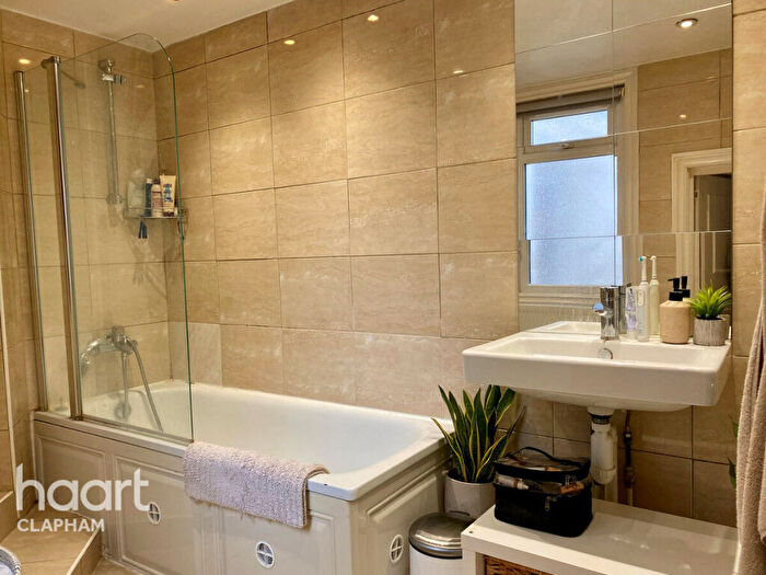 1 Bedroom Apartment To Rent In Altenburg Gardens, London, SW11