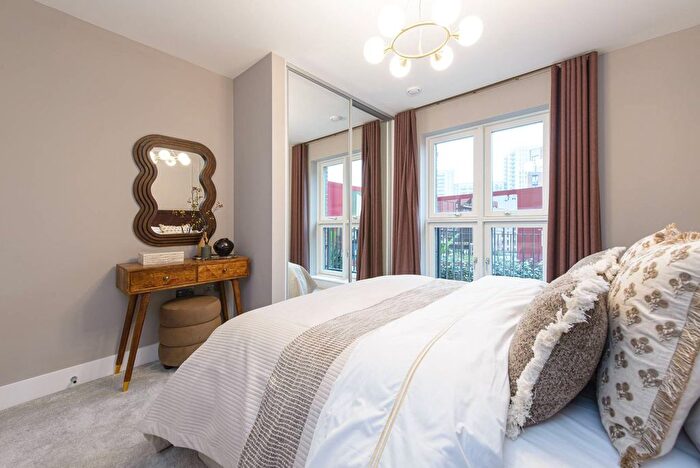 1 Bedroom Flat For Sale In Colindale Gardens, Colindale, NW9