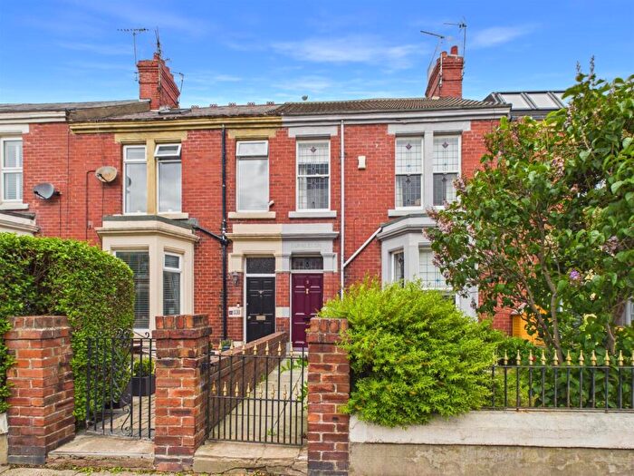 3 Bedroom Terraced House For Sale In Beach Avenue, Whitley Bay, NE26