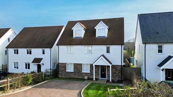 5 Bedroom Detached House For Sale In Stockwood Meadow, Staplecross, Robertsbridge, TN32