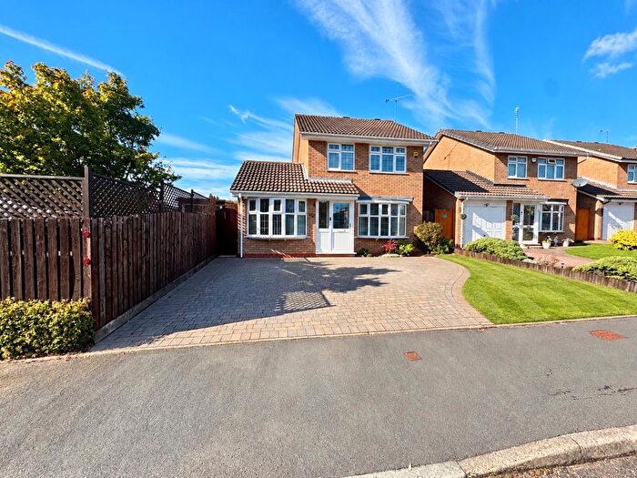 3 Bedroom Detached House For Sale In Foreland Way, Coventry, CV6