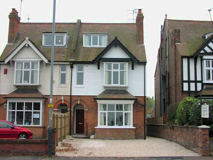 1 Bedroom Flat To Rent In Emscote Road, Warwick, CV34