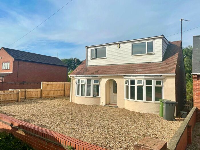 3 Bedroom Detached Bungalow To Rent In Peterborough Road, Farcet, PE7