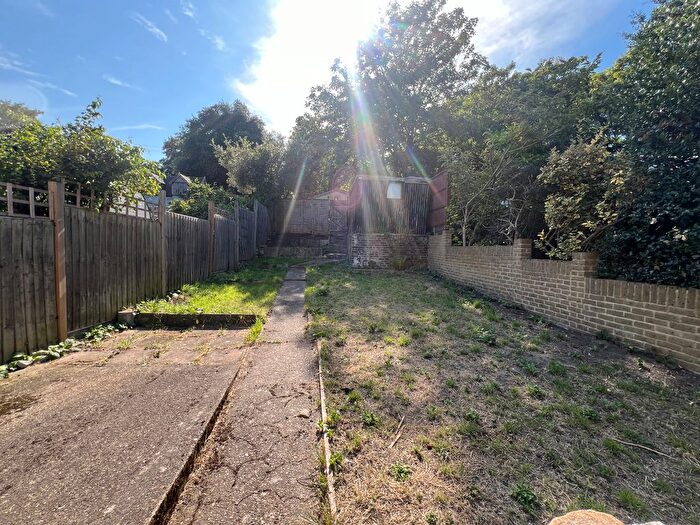 2 Bedroom Flat To Rent In Elliscombe Road, London, SE7