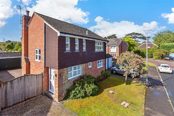 4 Bedroom Detached House For Sale In Ashcroft Road, Paddock Wood, Tonbridge, Kent, TN12