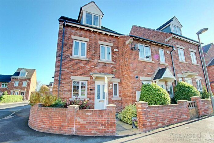 3 Bedroom End Of Terrace House To Rent In Martindale Close, Staveley, Chesterfield, Derbyshire, S43