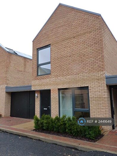 2 Bedroom Detached House To Rent In Chalkwells Way, Trumpington, Cambridge, CB2