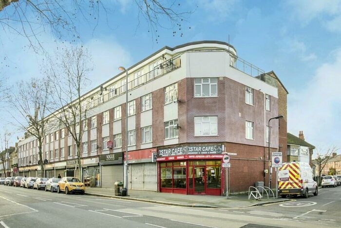 2 Bedroom Flat To Rent In Station Parade, High Road Leyton, E10