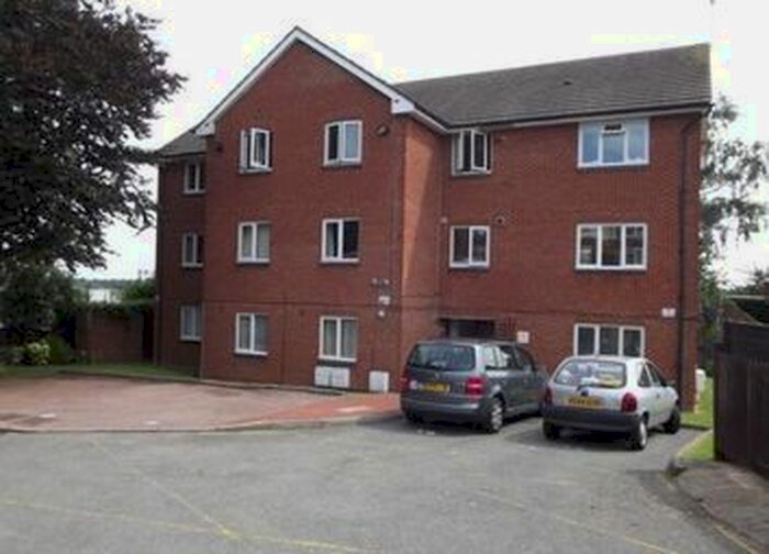 2 Bedroom Flat To Rent In Leesons Hill, St Marys Cray, London, BR5