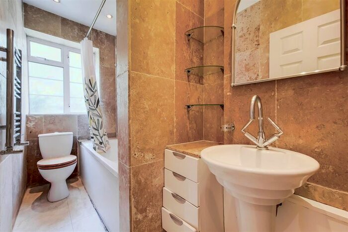 2 Bedroom Flat To Rent In Edith Villas, London, W14