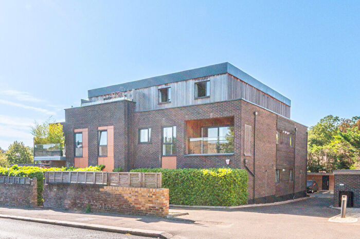 1 Bedroom Flat For Sale In Crown Dale, Crystal Palace, London, SE19