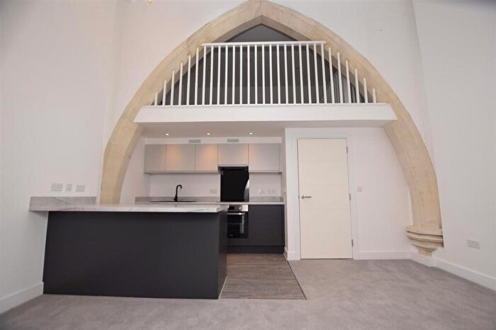 1 Bedroom Flat To Rent In Park Road, Kingswood, BS15