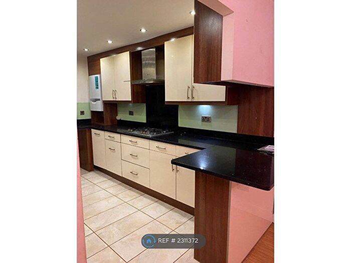 3 Bedroom Semi-Detached House To Rent In Redford Close, Feltham, TW13