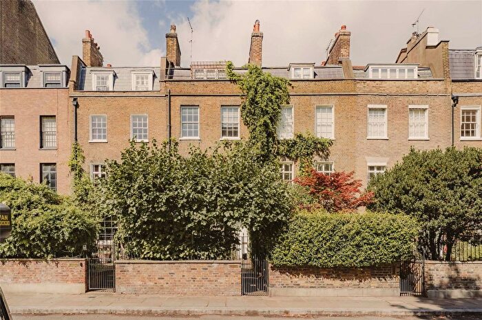 1 Bedroom Flat To Rent In St Leonards Terrace, Chelsea, SW3