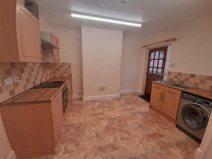 1 Bedroom Flat To Rent In High Street, Kibworth, Leicestershire, LE8