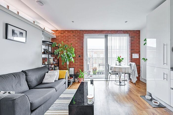 Studio To Rent In Warehouse Court, Woolwich Riverside, London, SE18