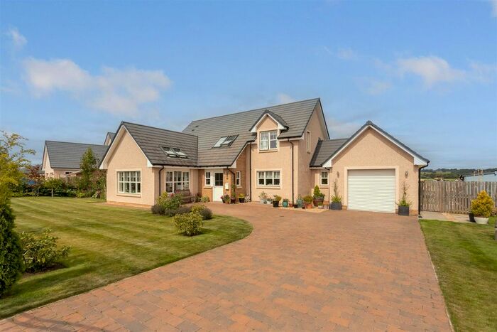 4 Bedroom Detached House For Sale In Tippermuir Close, Tibbermore, Perth, PH1