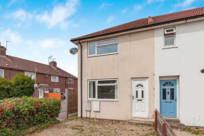 2 Bedroom End Of Terrace House For Sale In Donnington Bridge Road, Oxford, OX4